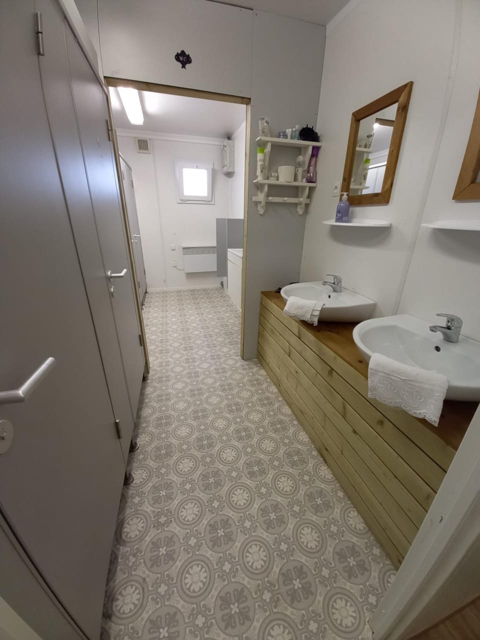 Rosy Garden in the winter House in Flanders