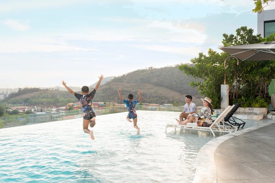 Swimming pool, Swimming pool