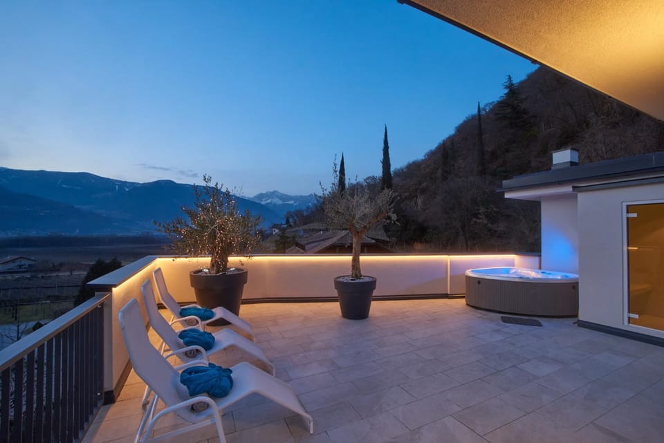 Sauna, Steam room, Swimming pool, Open Air Bath