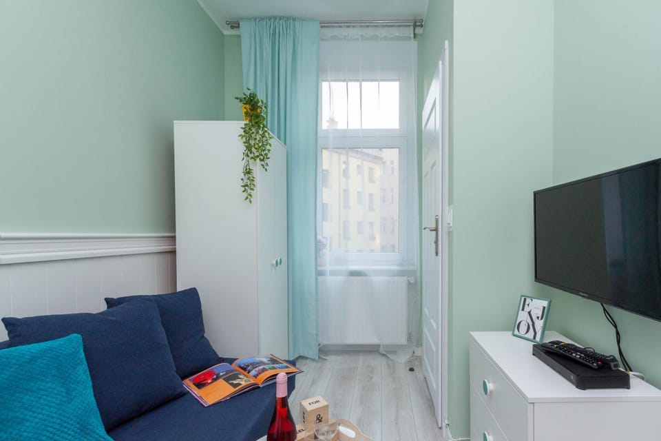 People, View (from property/room), Other, Photo of the whole room, Decorative detail, Guests, young children, older children, group of guests, Family, Inner courtyard view