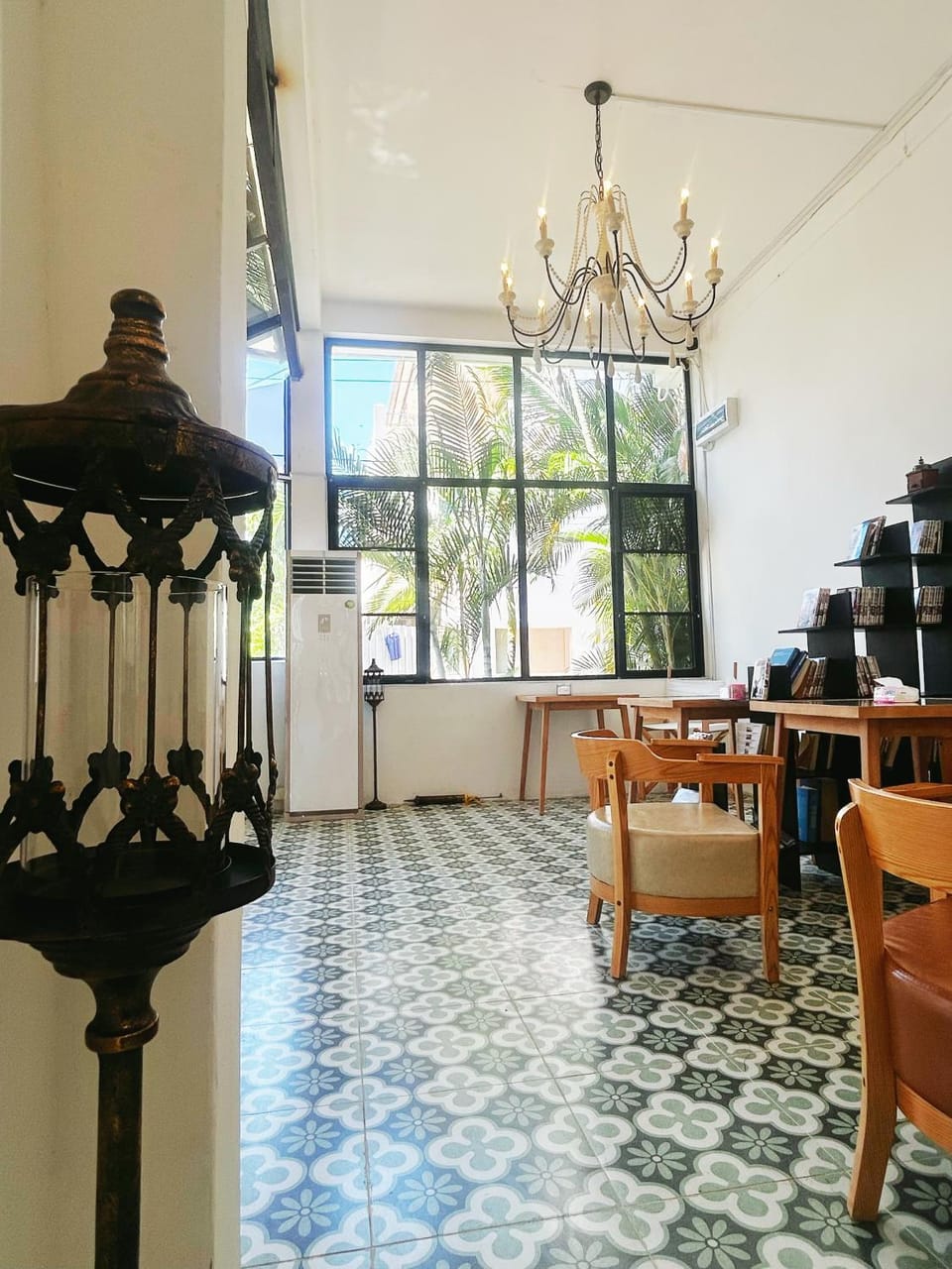Restaurant/places to eat, Dining area