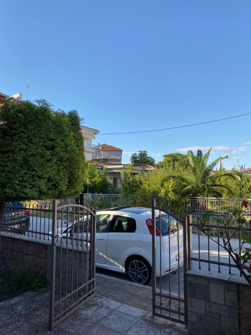 Facade/entrance, Sea view