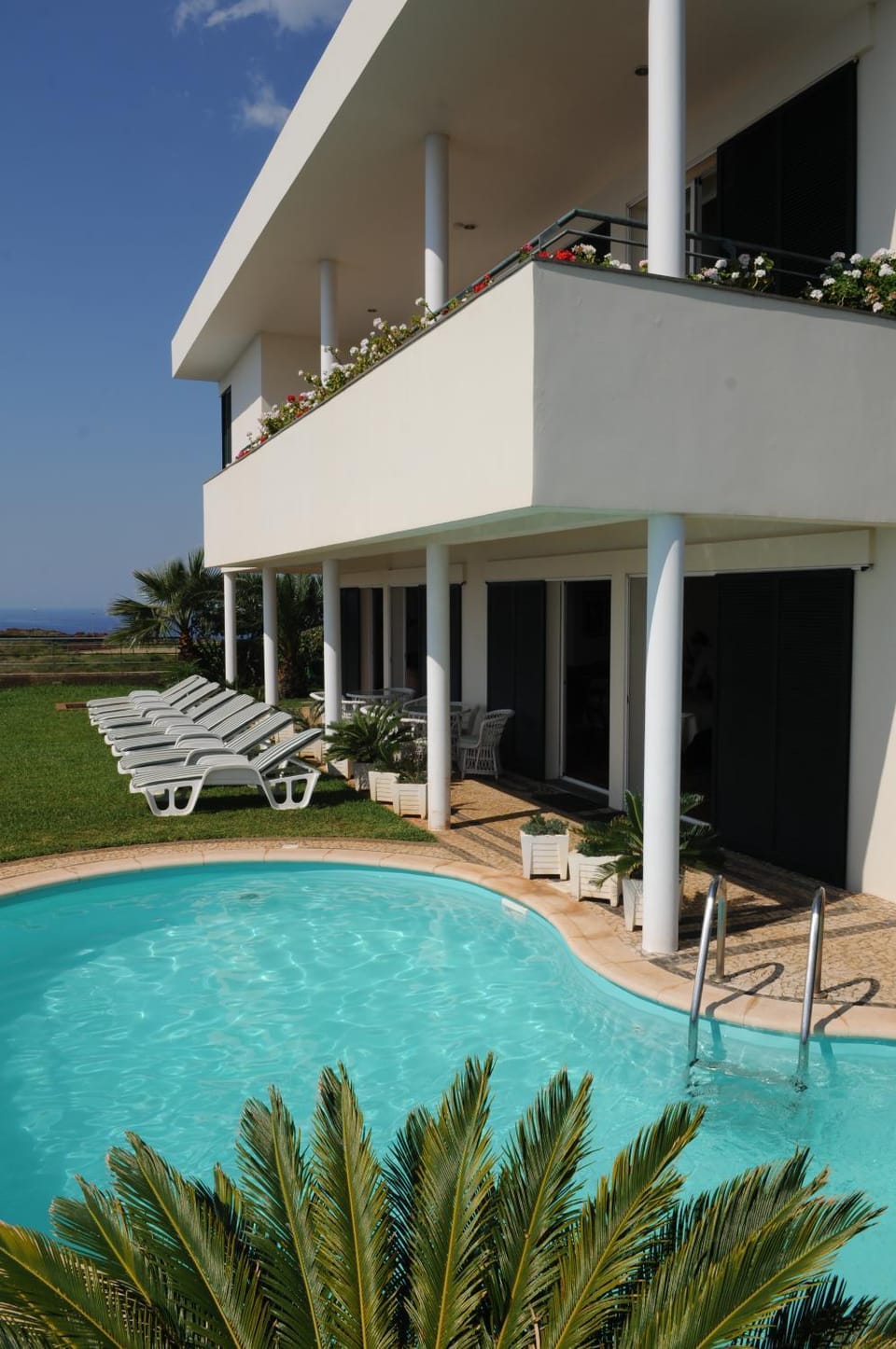 Swimming pool, Swimming pool