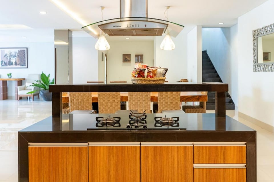 Kirei Mountain View Villa 7 Bedrooms With a Private Heated Swimming Pool House in Lembang