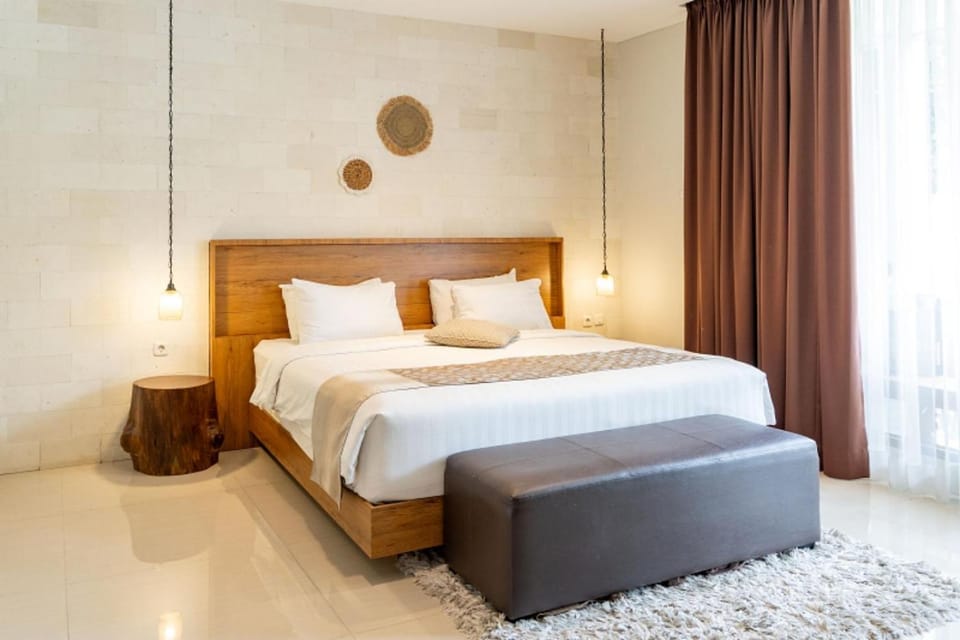 Kirei Mountain View Villa 7 Bedrooms With a Private Heated Swimming Pool House in Lembang