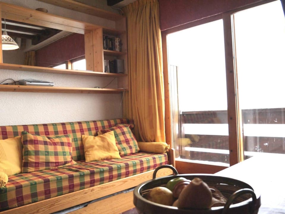 Appartement cosy à Méribel, skis aux pieds, balcon, proche commodités - FR-1-355-165 Apartment in Les Allues