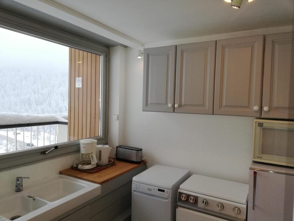 Studio Ski aux Pieds avec Parking Courchevel - FR-1-514-33 Apartment in Saint-Bon-Tarentaise