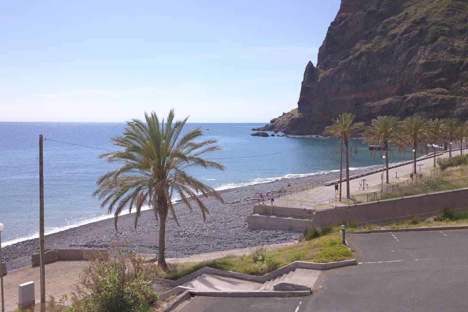 Magical Sunset Apartment in Madeira District