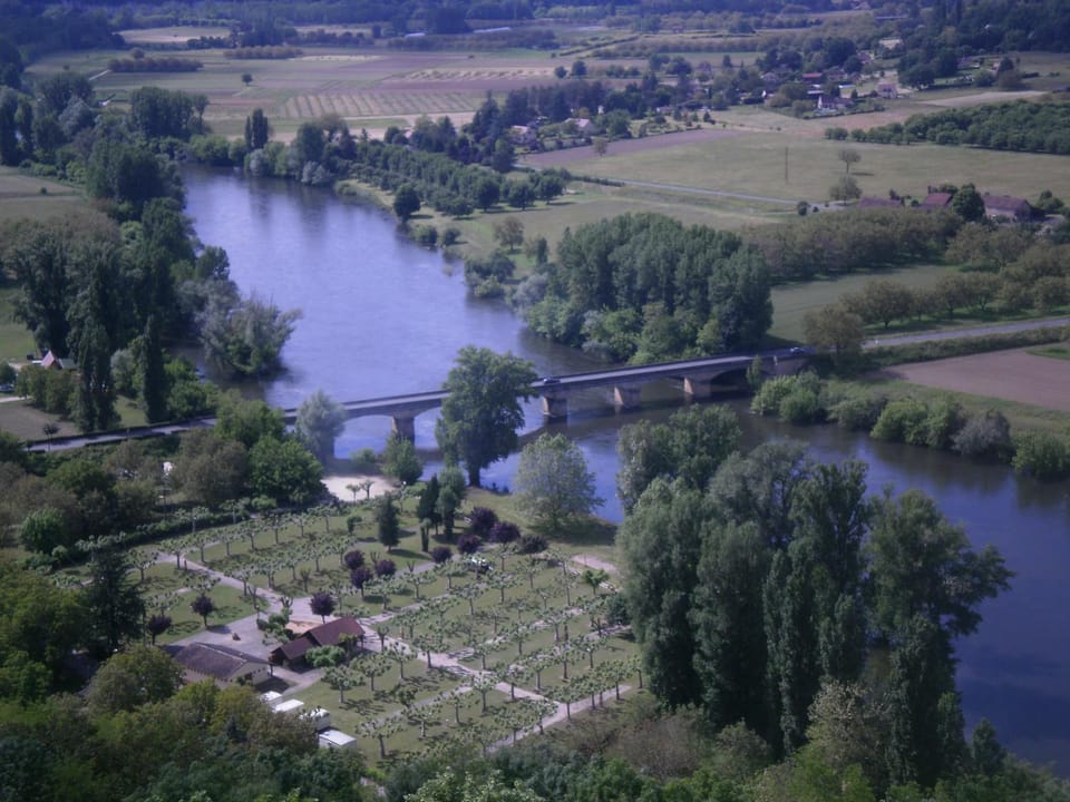 Natural landscape, Area and facilities