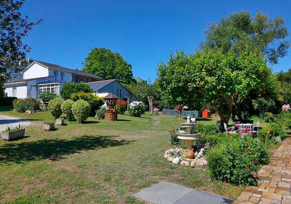 Property building, Garden, Garden view