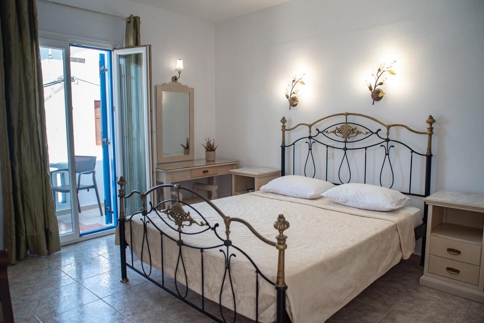 Deep Blue Apartment in Agios Prokopios