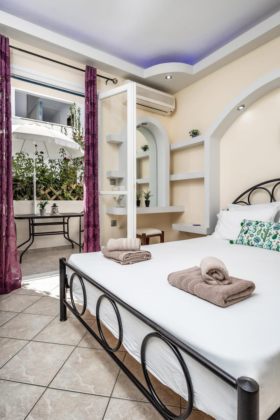 Lefkes Studios Apartment hotel in Naxos