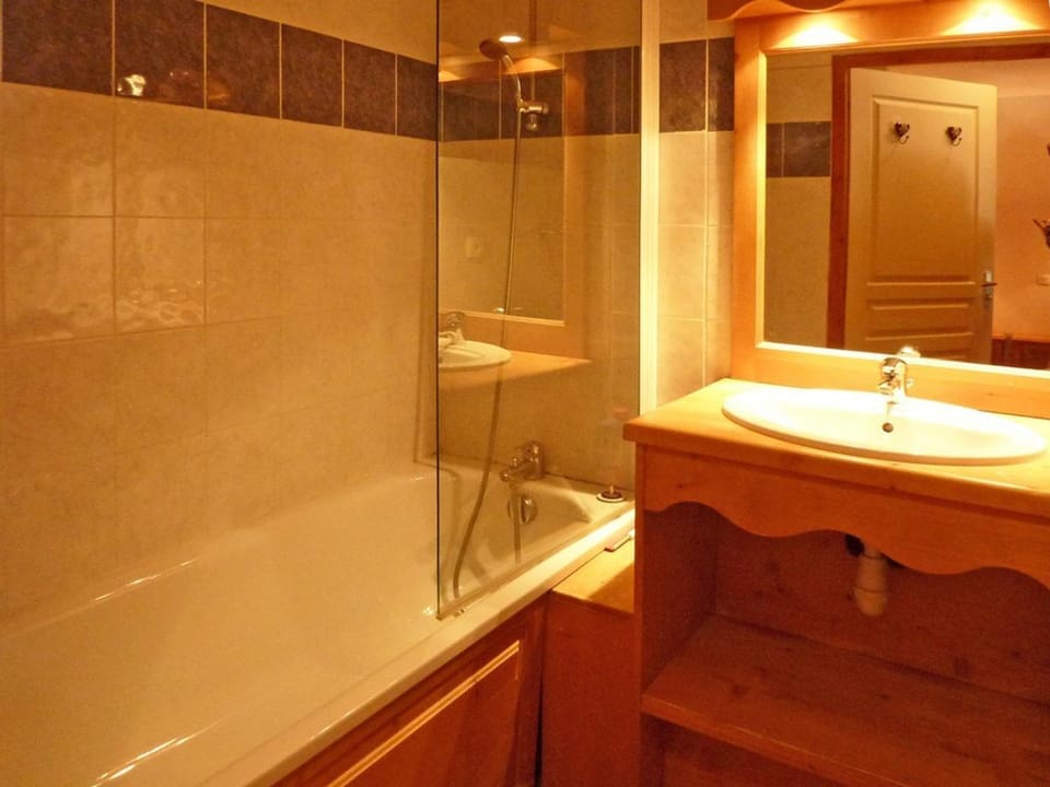 Charmant 2 pièces pour 6 pers., piscine & sauna, Les Orres - FR-1-322-372 Apartment in Provence-Alpes-Côte d'Azur