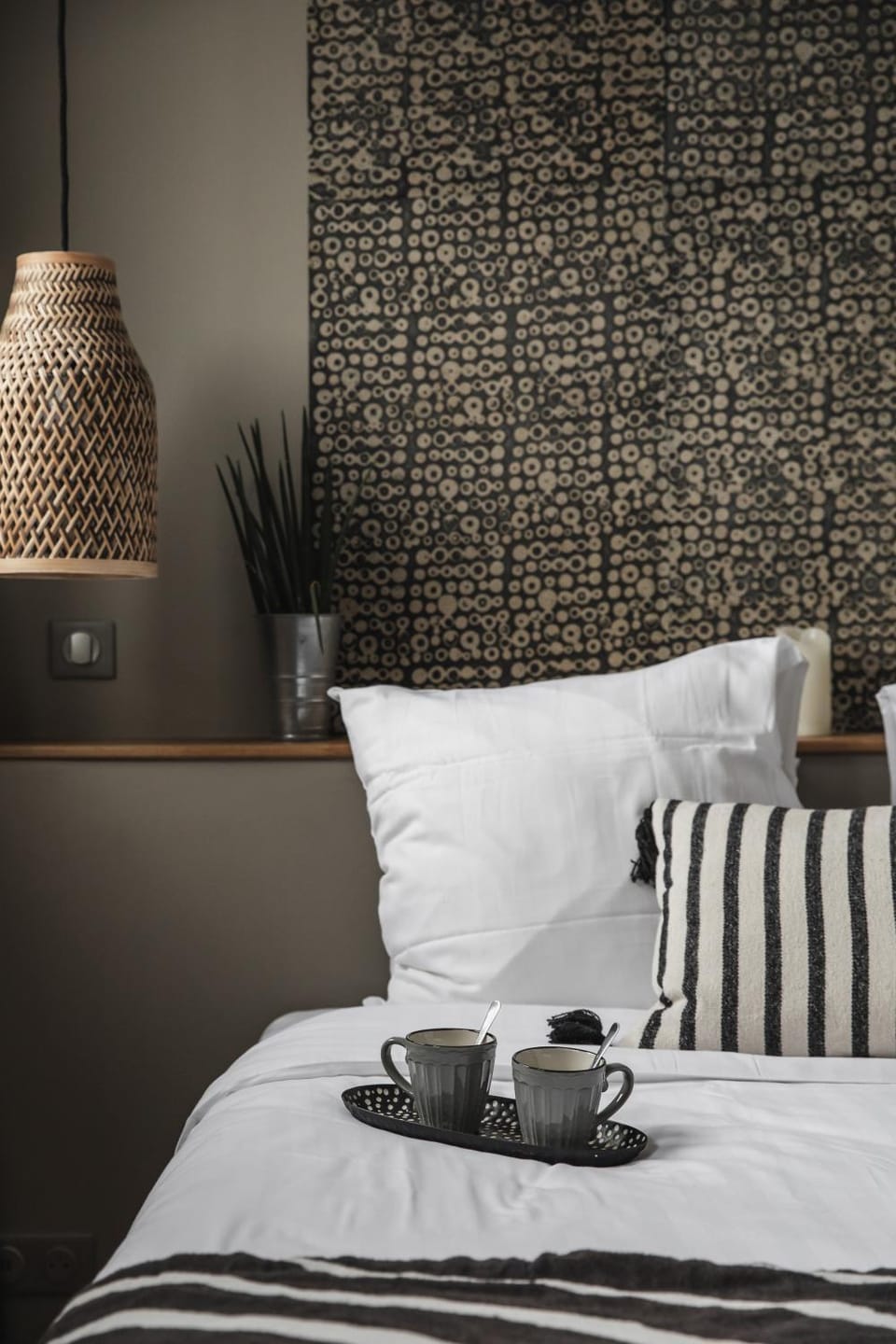 Bed, Coffee/tea facilities, Living room, Seating area, Sunset