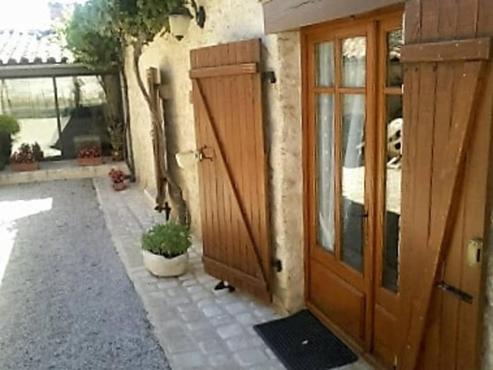 CHAMBRE A LA CAMPAGNE - CHARENTE Vacation rental in Nouvelle-Aquitaine