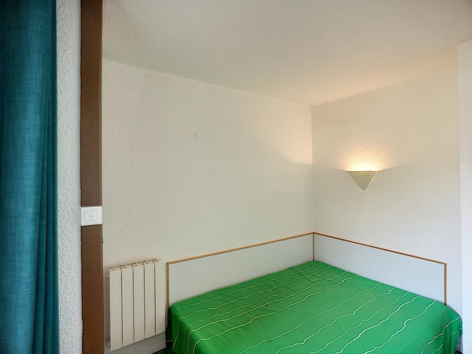 Appartement économique 2 pièces, 4 pers, proche pistes, parking - FR-1-178-330 Apartment in Les Allues