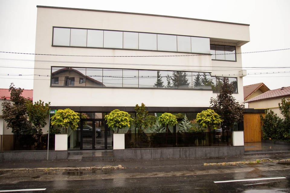 Property building, Facade/entrance