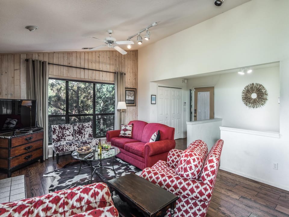 TV and multimedia, Living room, furniture