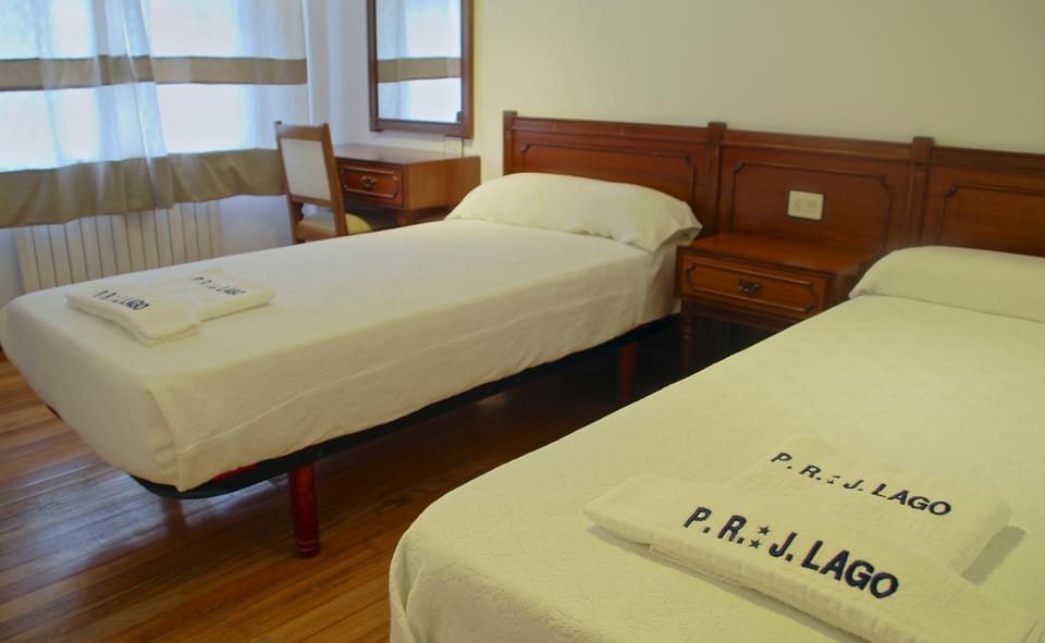 Bedroom, Street view