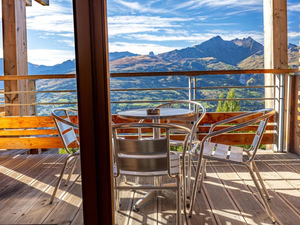 Confort moderne 2 chambres + coin montagne, 6 pers, proche pistes - FR-1-352-61 Apartment in Landry