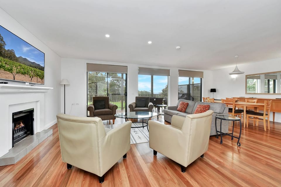 Villa 3br Malbec Villa located within Cypress Lakes Resort Villa in New South Wales