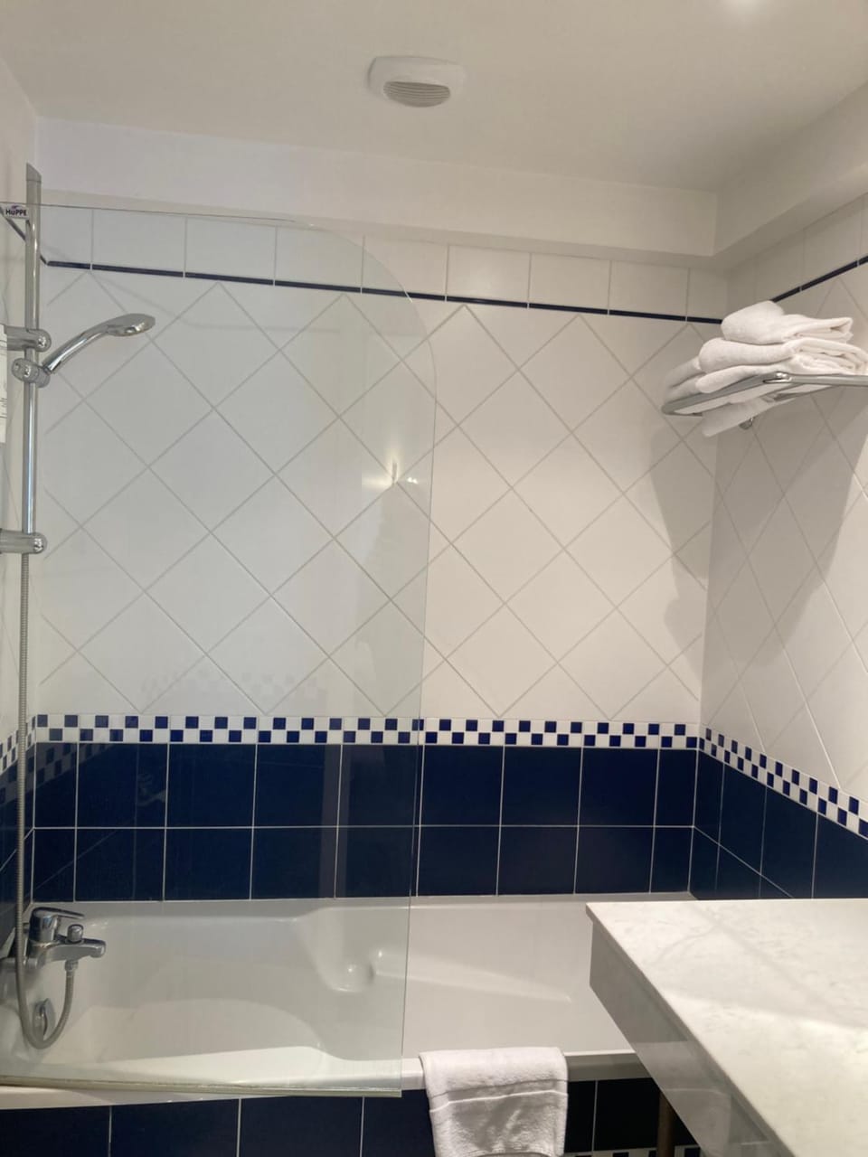 Logis Hôtel & Restaurant du Sauvage Hotel in Île-de-France