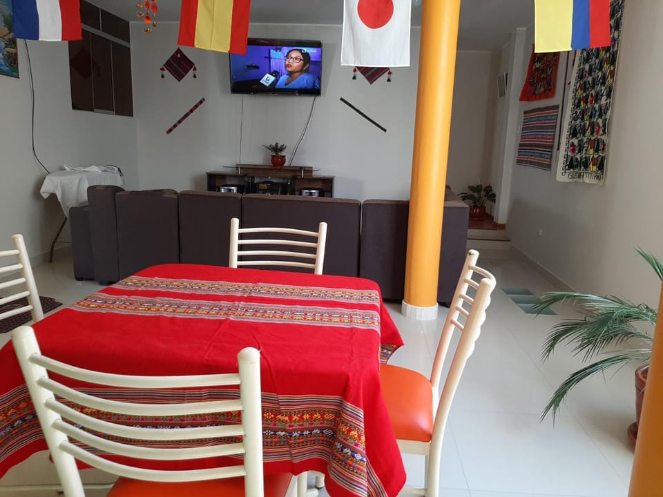 Restaurant/places to eat, Dining area