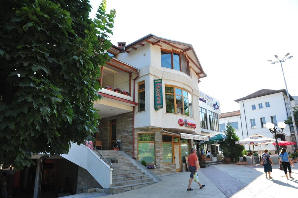 Facade/entrance, Property logo or sign