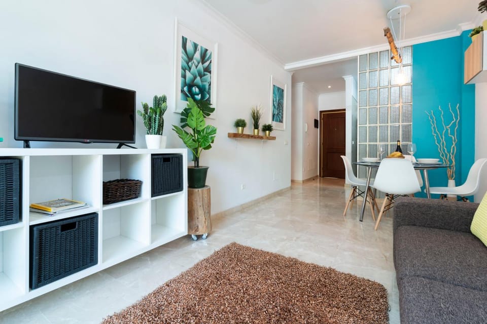 TV and multimedia, Living room, Dining area