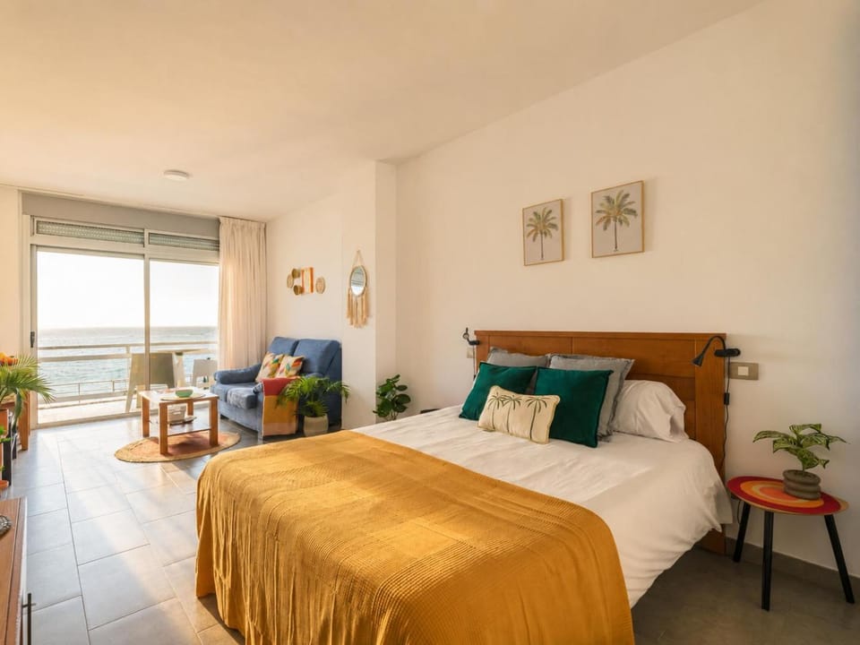 Bed, Balcony/Terrace, Living room