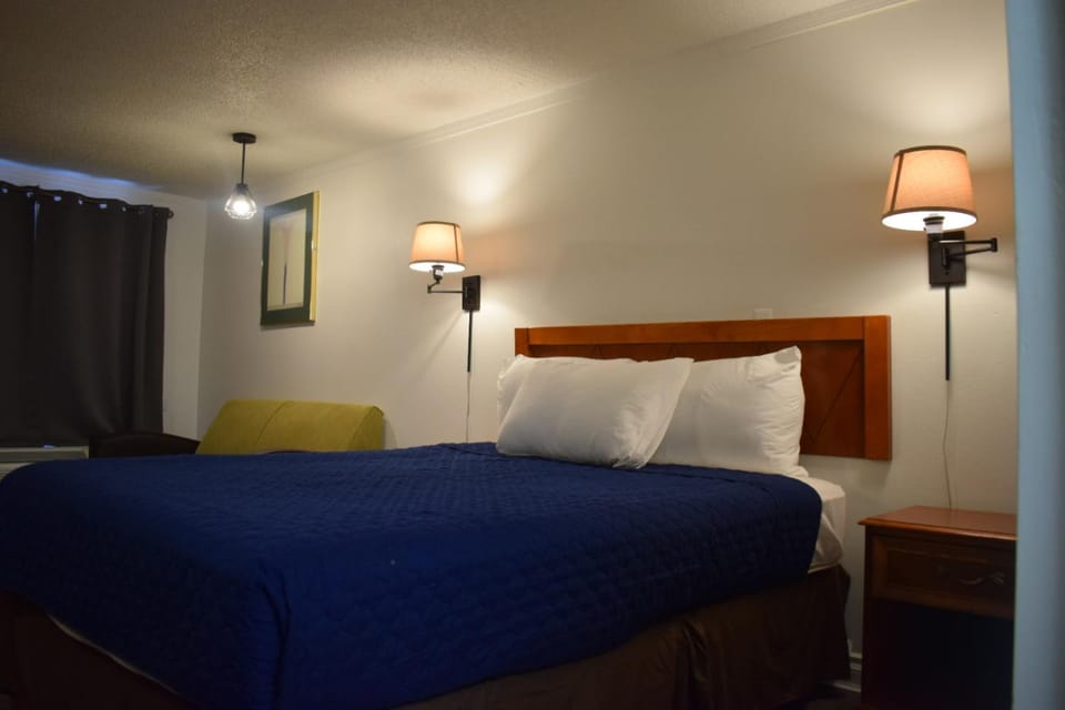 Knights Inn Farmington Hills Hotel in Farmington Hills