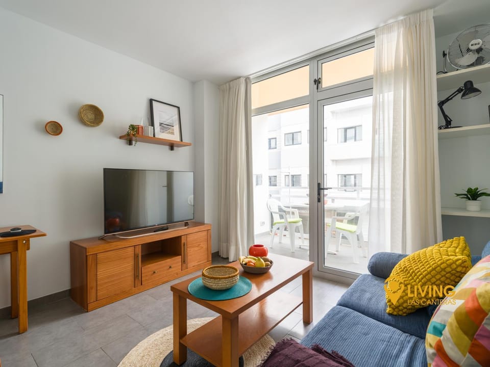 TV and multimedia, Balcony/Terrace, Living room