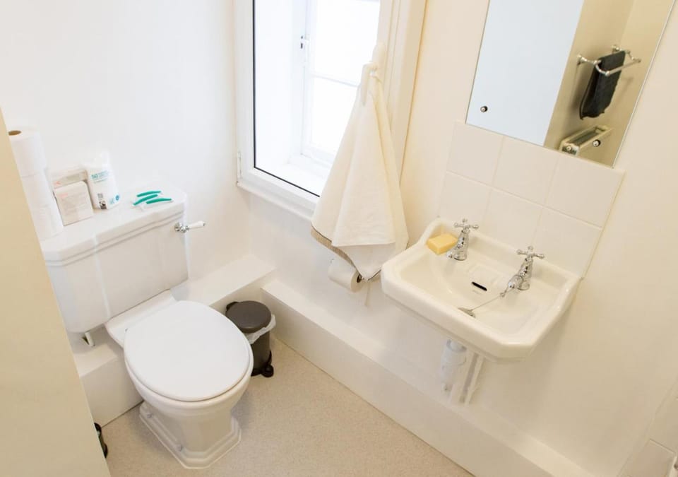 Toilet, Bathroom