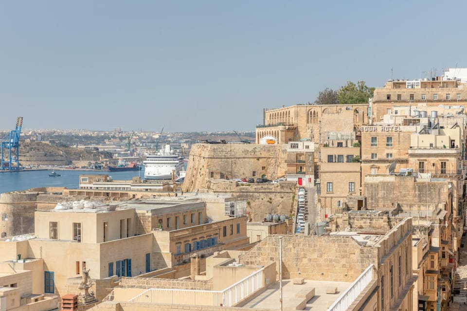 Neighbourhood, City view, Landmark view, Sea view