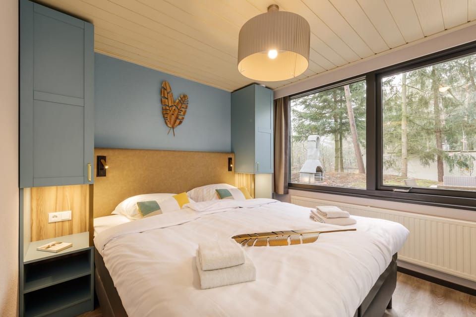 Center Parcs Huttenheugte Drenthe-Overijssel Campground/ 
RV Resort in Dalen