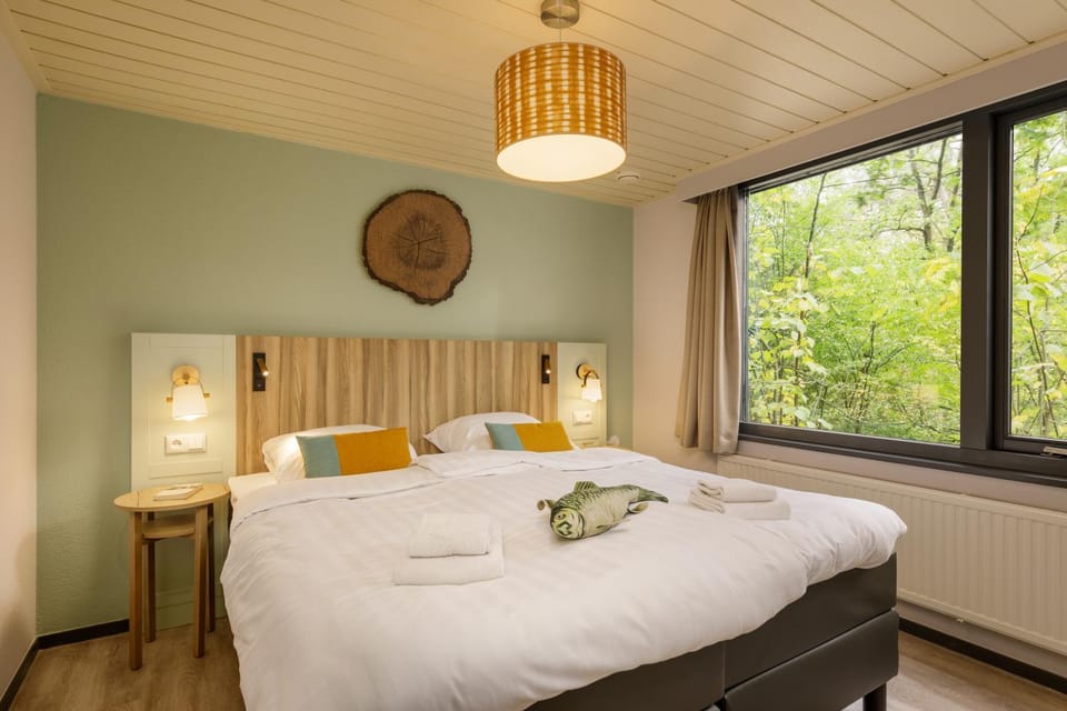 Center Parcs Huttenheugte Drenthe-Overijssel Campground/ 
RV Resort in Dalen