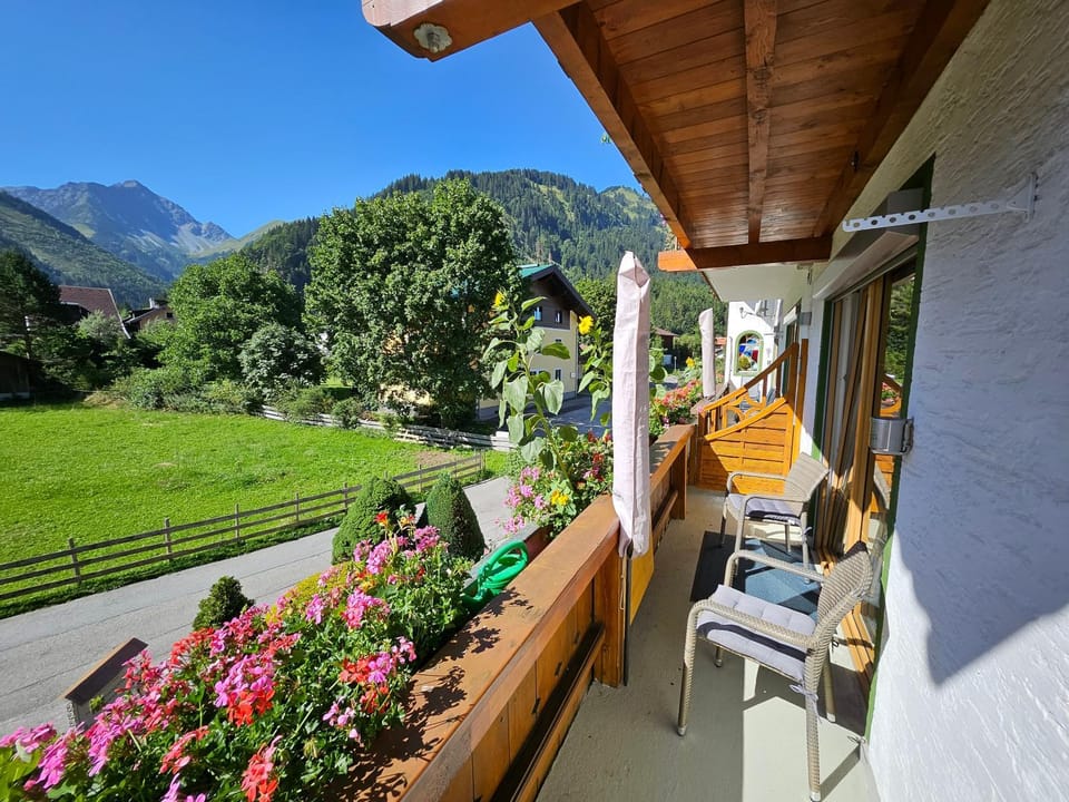 View (from property/room), Balcony/Terrace