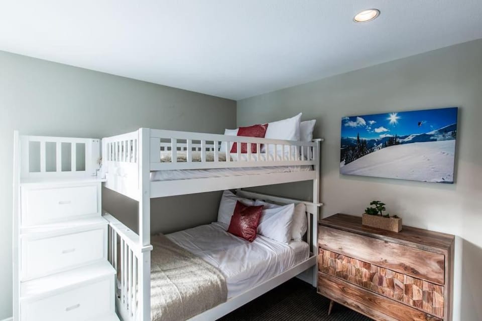 bunk bed