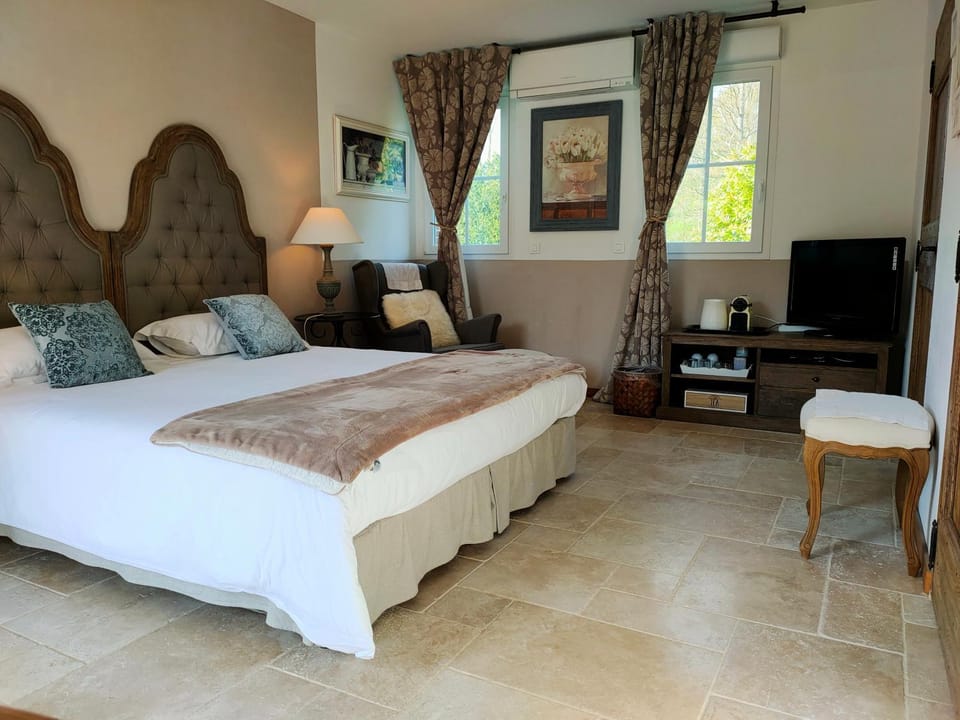 Le Clos Bel Ami Chambre d'hôtes avec piscine Bed and Breakfast in Normandy