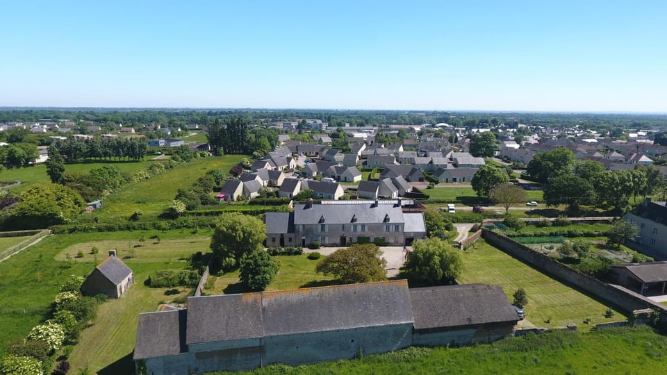 Sainte-Mère-Église - Ferme de Beauvais Bed and Breakfast in Normandy