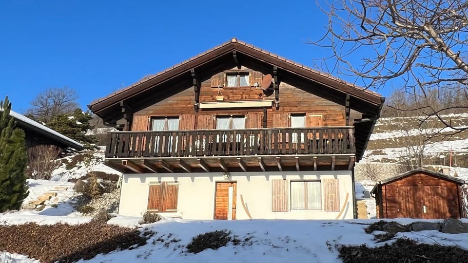 Chalet Siesta Chalet in Canton of Valais