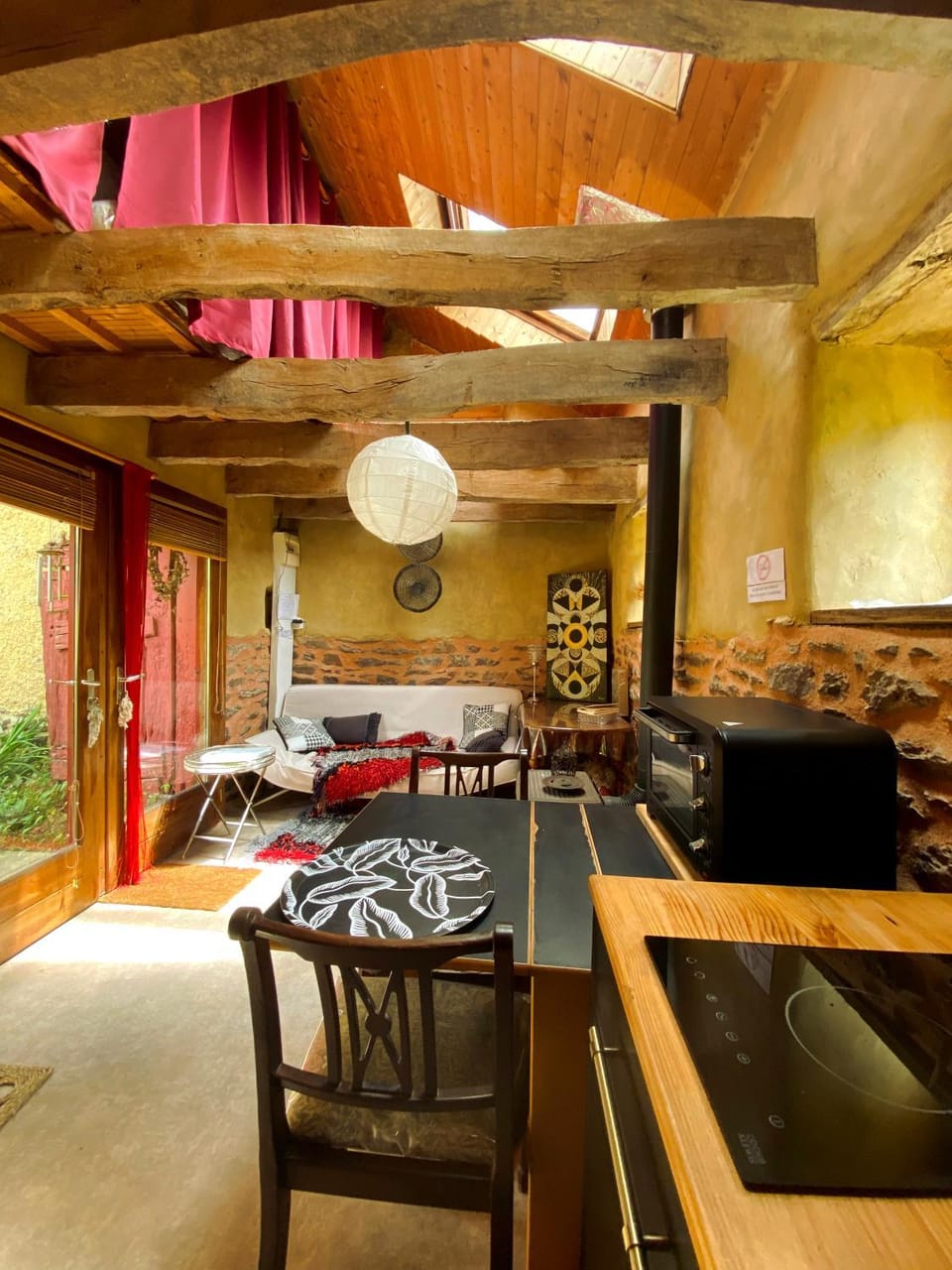 Living room, Seating area, Dining area