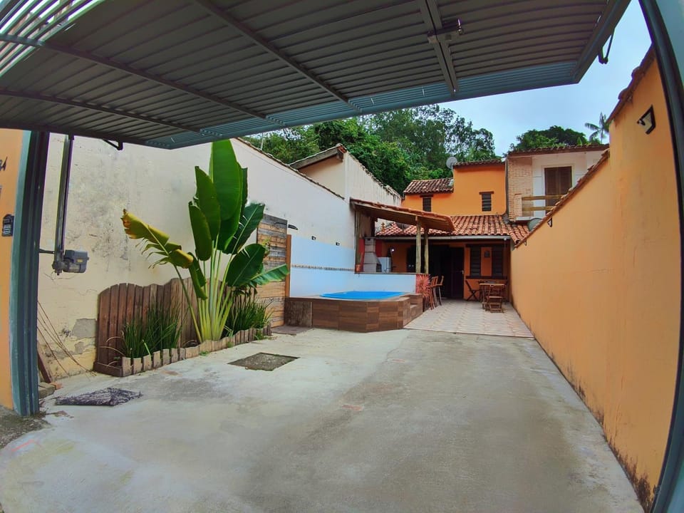 Property building, Patio, Facade/entrance