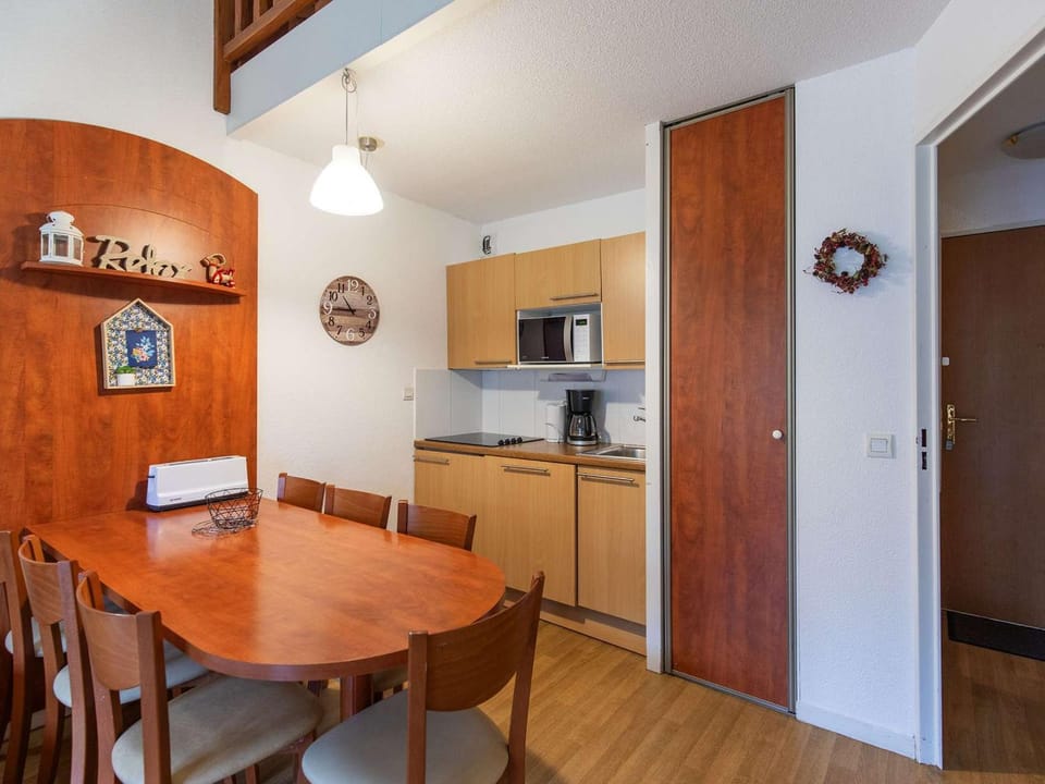 Charmant Duplex T3 avec Terrasse, Piscine, Salle de Fitness et Parking à La Mongie - FR-1-404-213 Apartment in Aragon