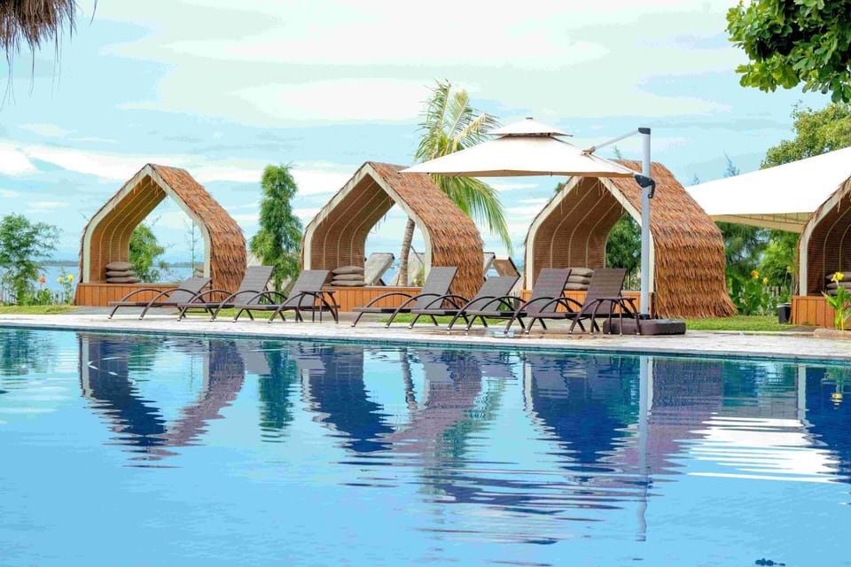 Beach, Swimming pool