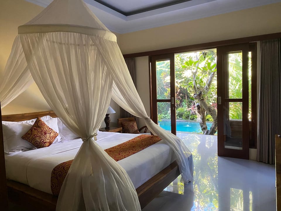 Bed, Garden, Bedroom, Garden view, Pool view, Swimming pool, towels