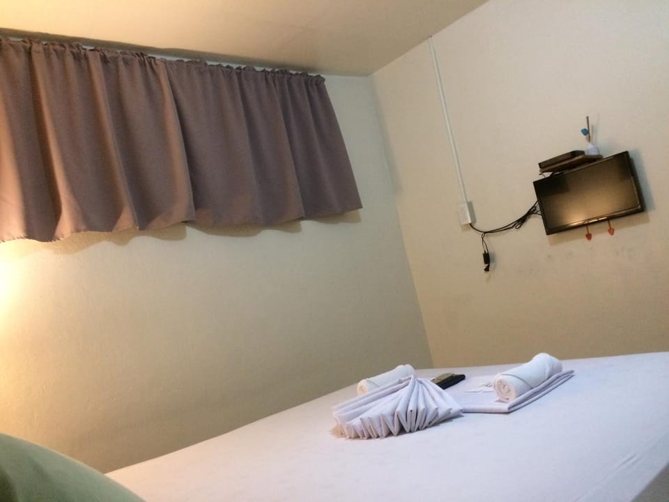 CrisFil's Lodge Incorporated Hotel in Dumaguete