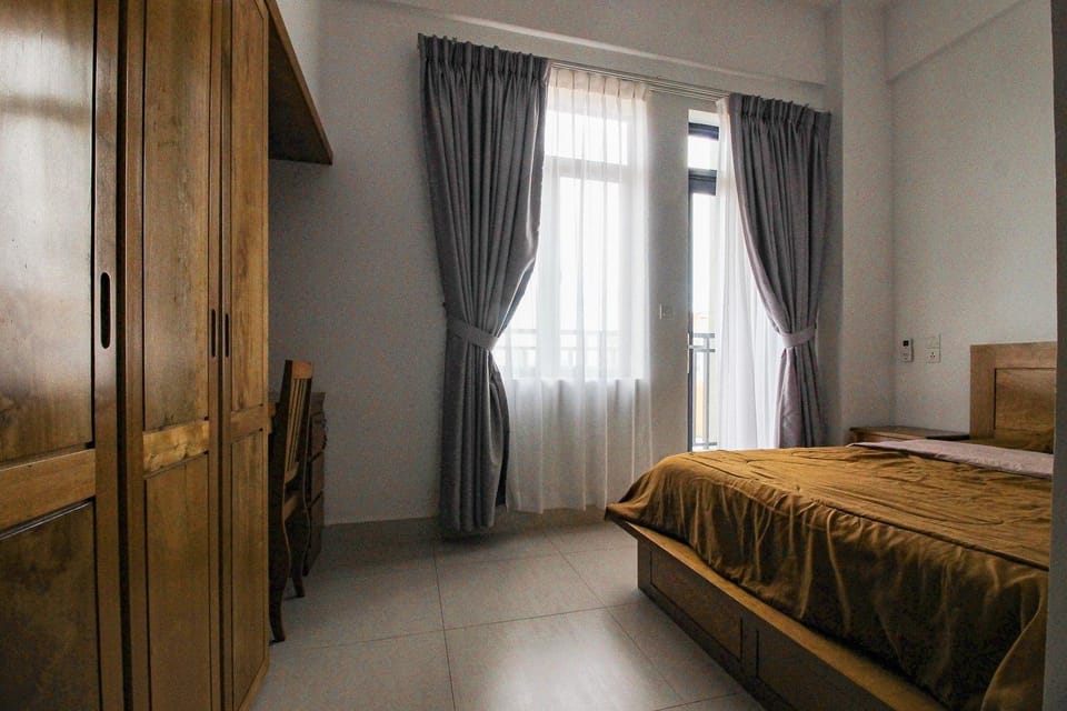 Bedroom, wardrobe