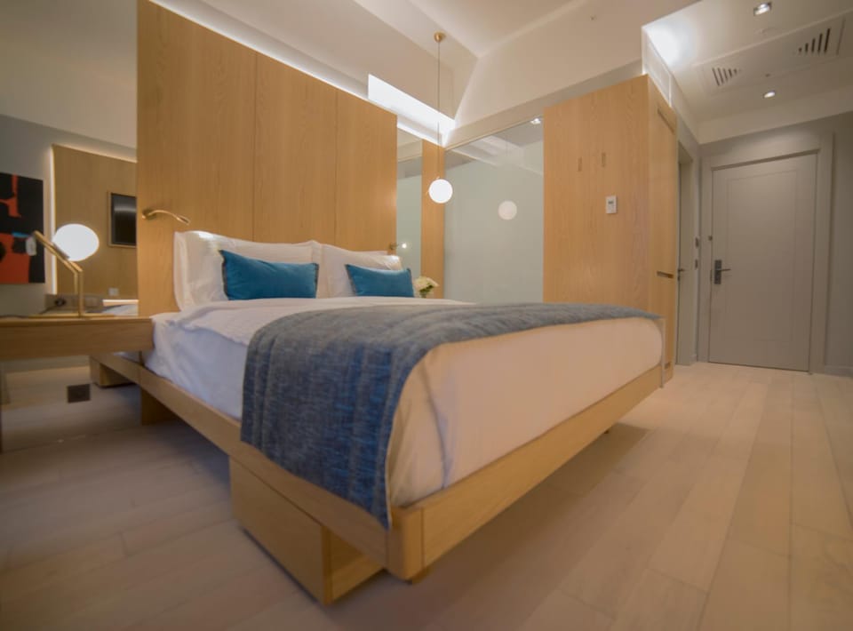 Bed, Photo of the whole room