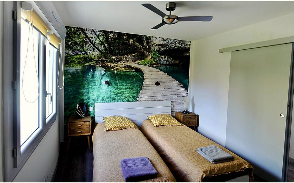 Bed, Bedroom